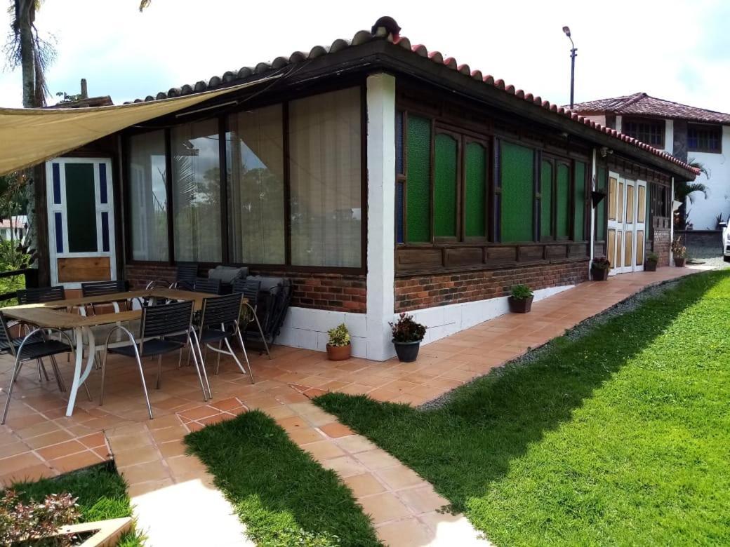 Chalet Tipo Loft En Armenia - Quindio Via Tebaida Villa El Edén Exterior foto